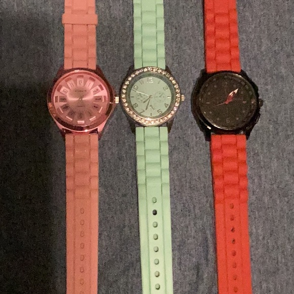 Set of Nine watches - Picture 4 of 7